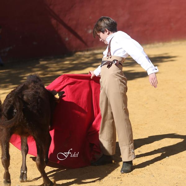Alumno de la Escuela Taurina de Cabra