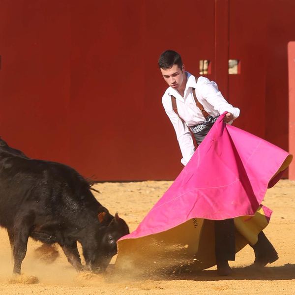 Alumno de la Escuela Taurina de Cabra