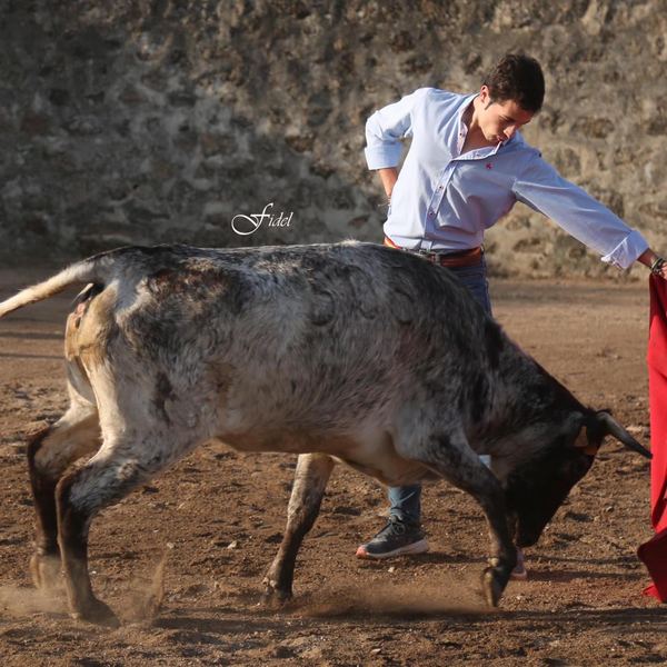 Alumno de la Escuela Taurina de Cabra