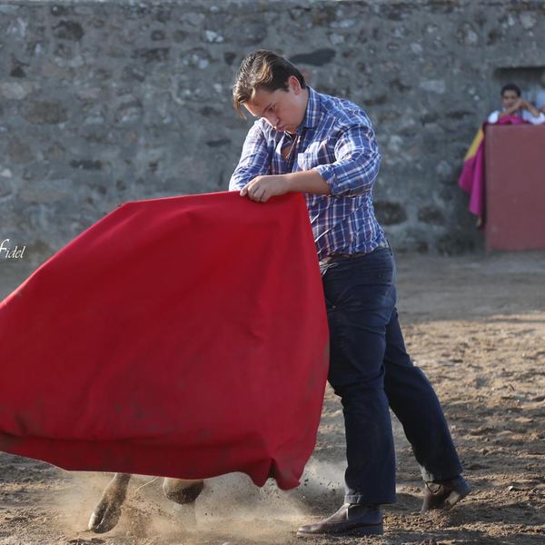 Alumno de la Escuela Taurina de Cabra